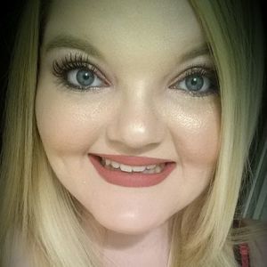 Meet your Posher, Juliana